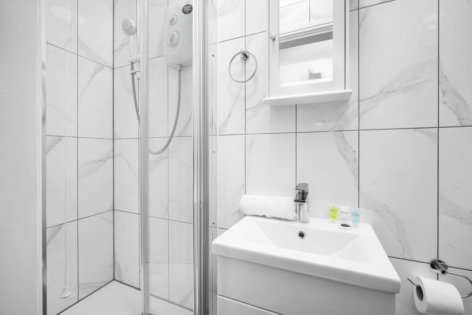 Luxury Apartment - Wifi - Smart Tv - Near City Centre - 2Mr Birmingham Oda fotoğraf